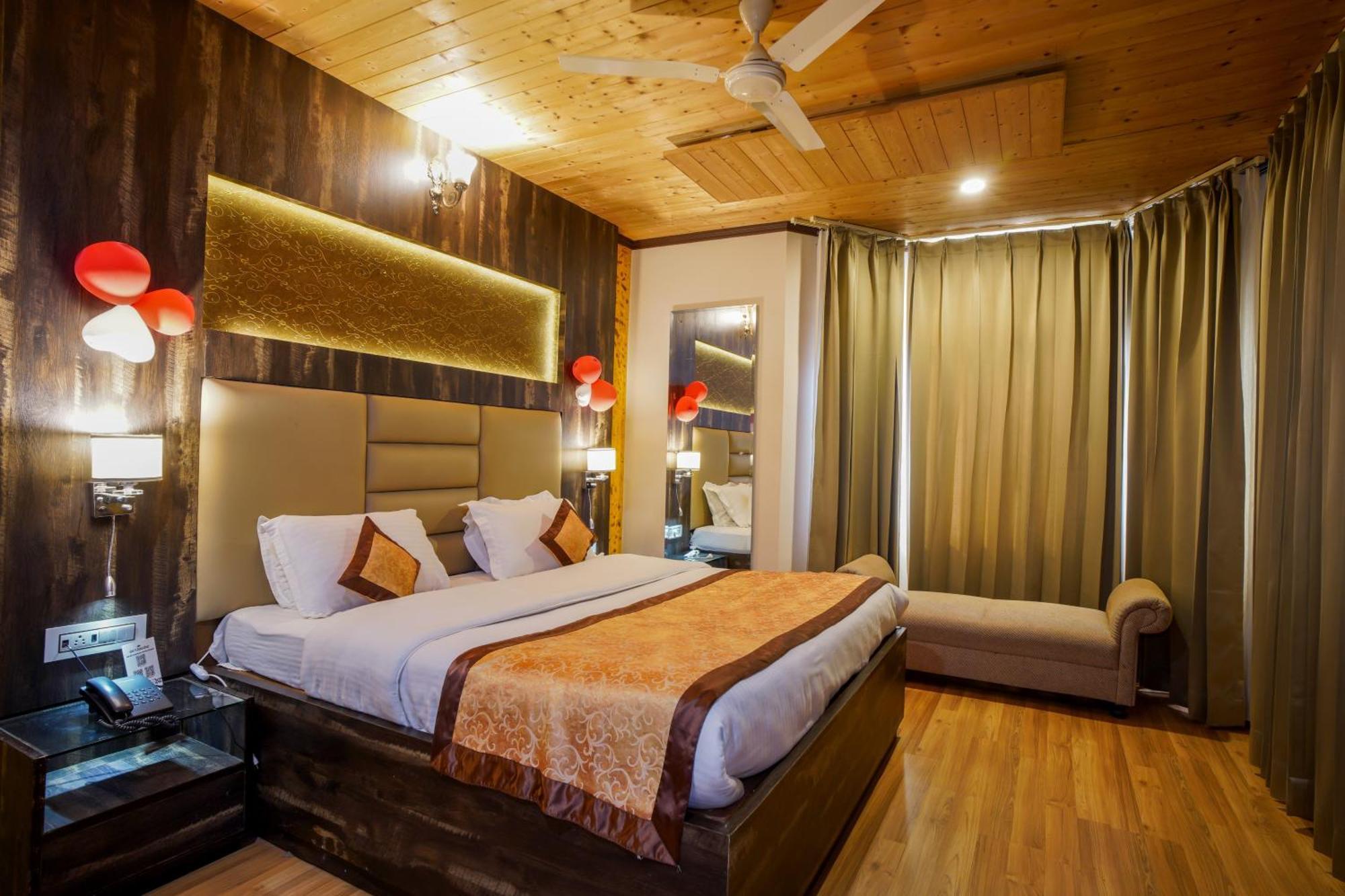 Vilasa Lall Ji Resort Dalhousie Dış mekan fotoğraf
