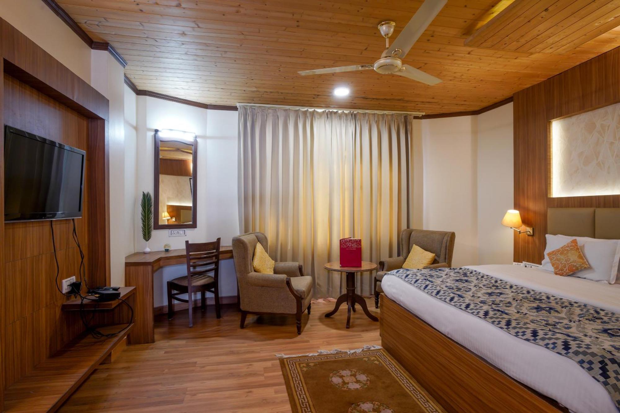 Vilasa Lall Ji Resort Dalhousie Dış mekan fotoğraf