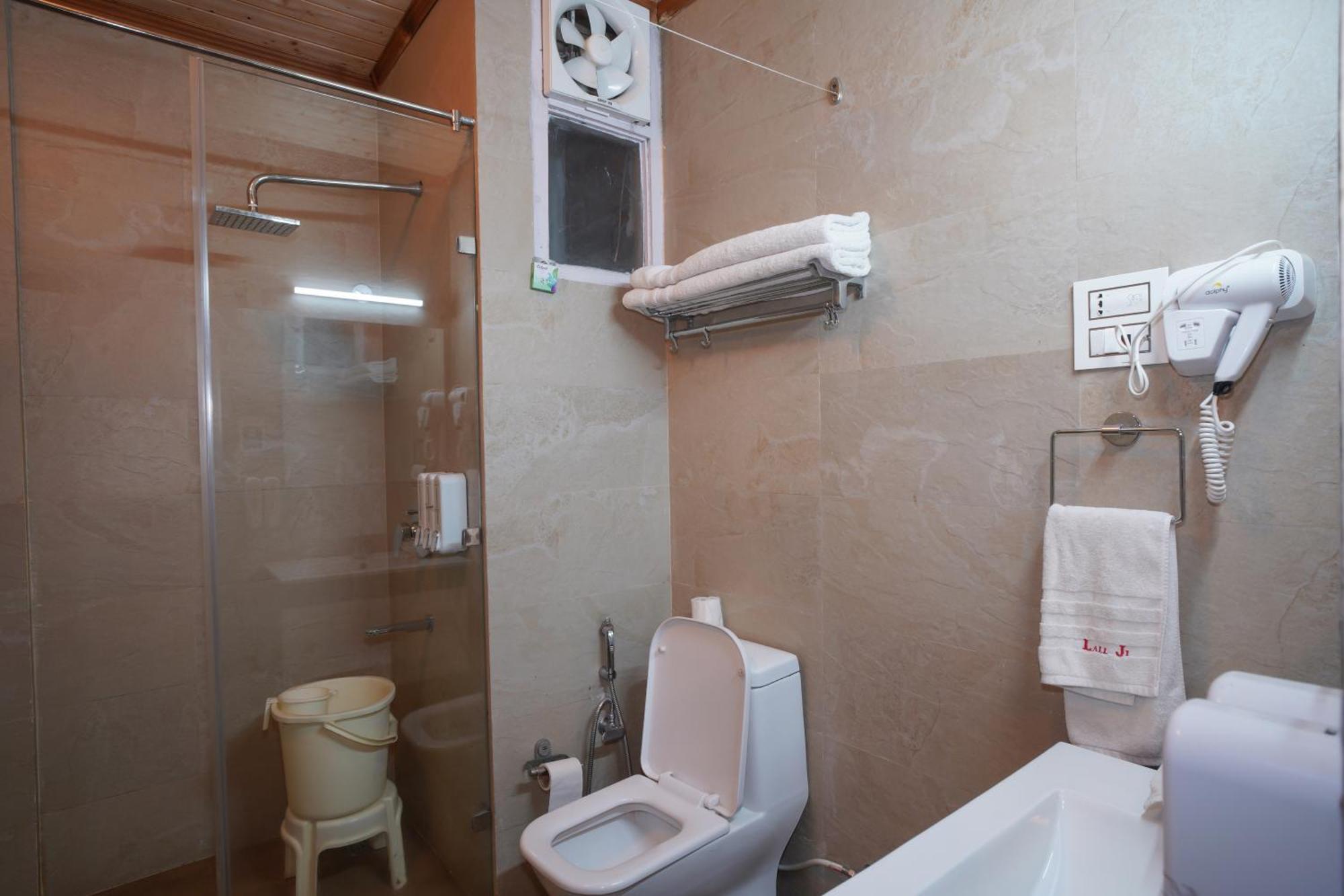 Vilasa Lall Ji Resort Dalhousie Dış mekan fotoğraf