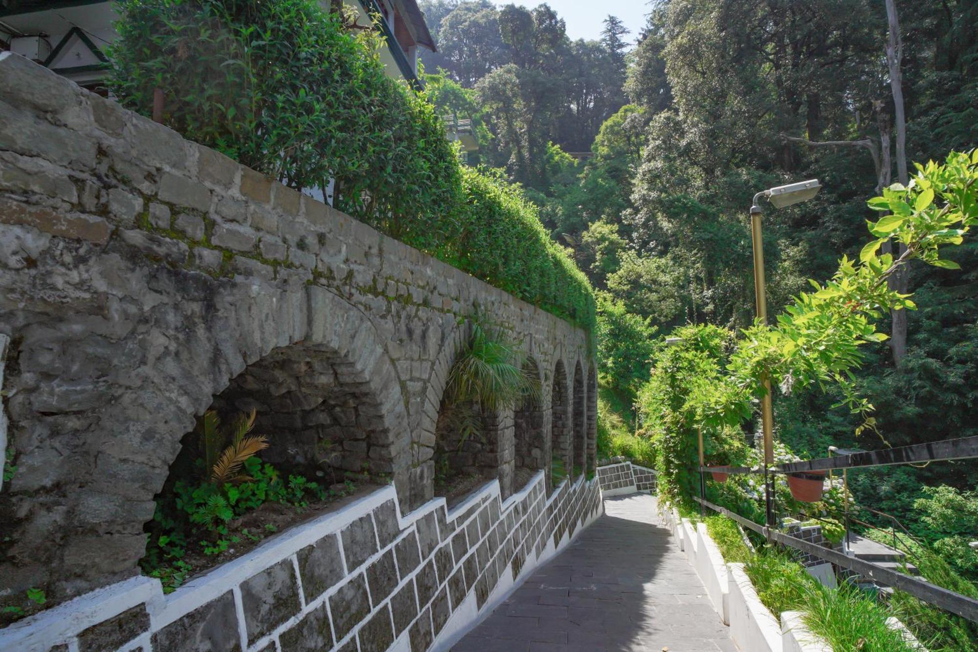 Vilasa Lall Ji Resort Dalhousie Dış mekan fotoğraf